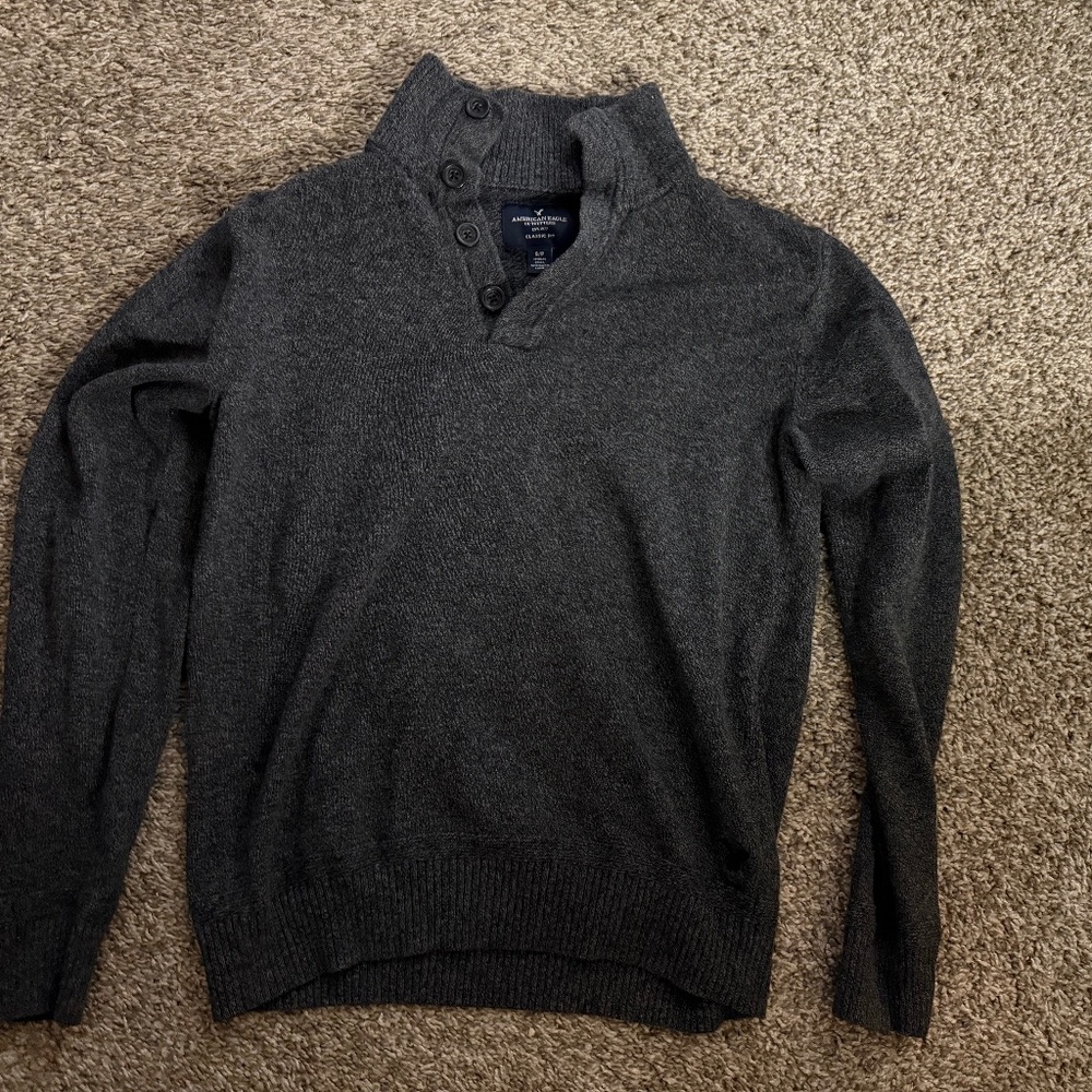 American eagle small sweater
